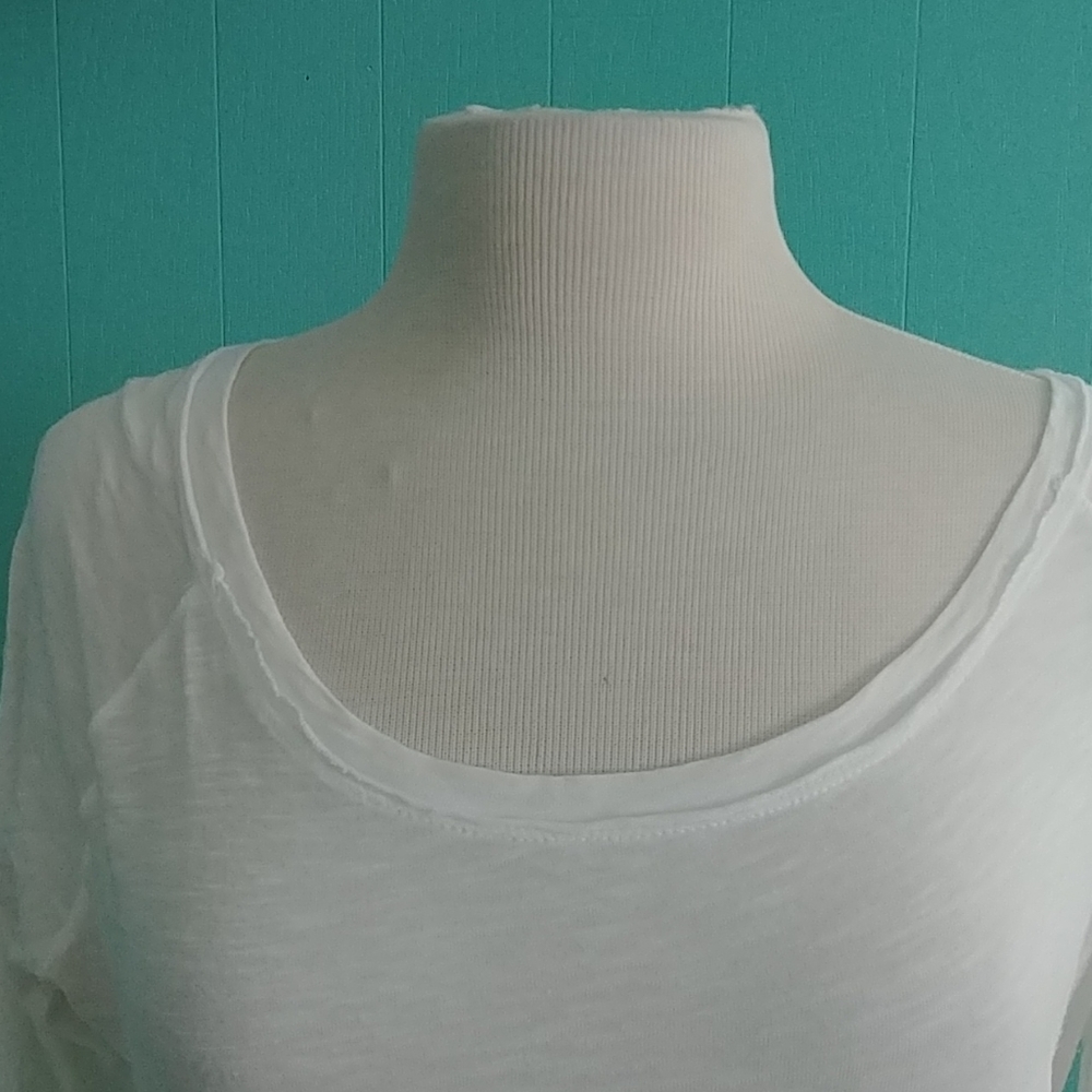Mossimo White Scoop Neck 3/4 Sleeve Top. XL - Picture 3 of 5